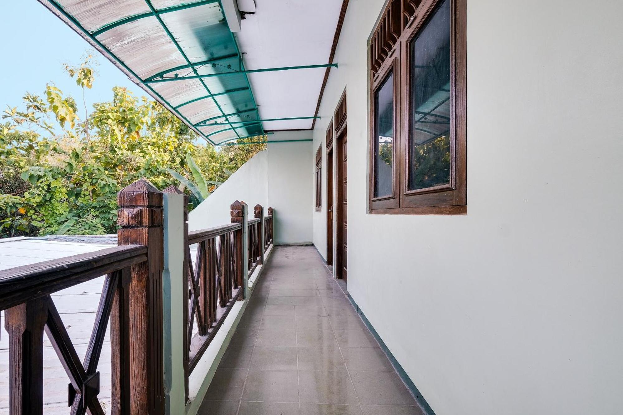 Spot On 92068 Pudja Kesuma Homestay Syariah Yogyakarta Pedes ภายนอก รูปภาพ