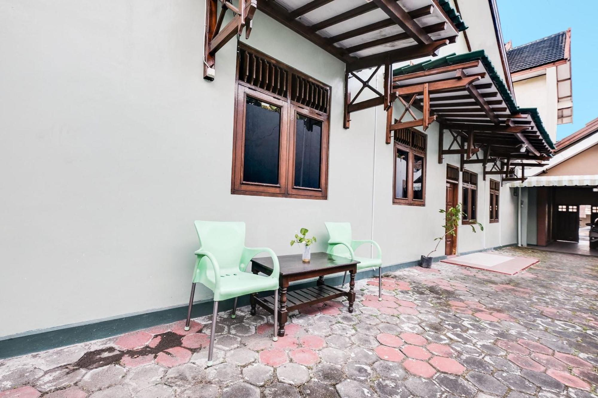Spot On 92068 Pudja Kesuma Homestay Syariah Yogyakarta Pedes ภายนอก รูปภาพ